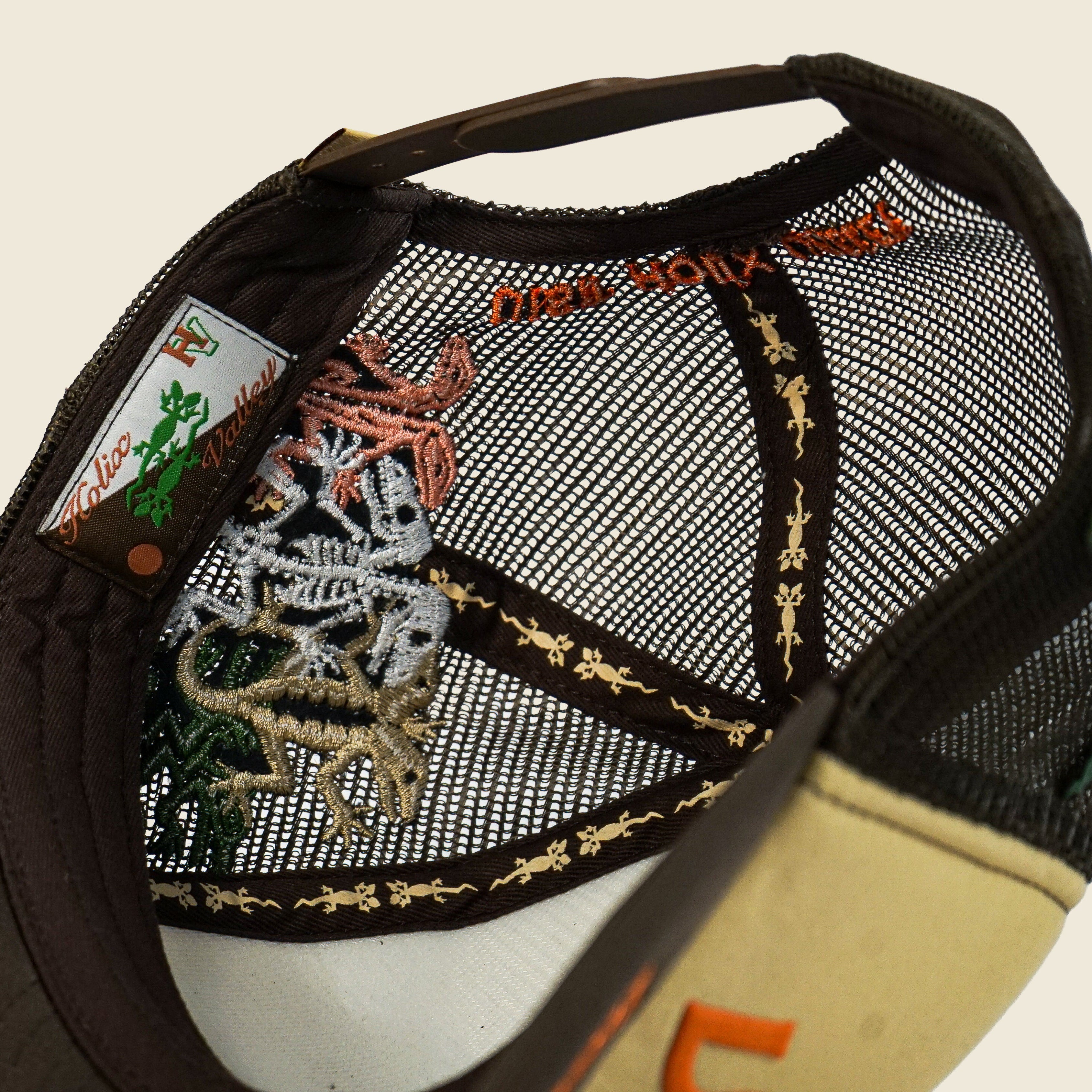 DUOANA TRUCKER HAT
